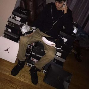 Meet your Posher, Konstantinos